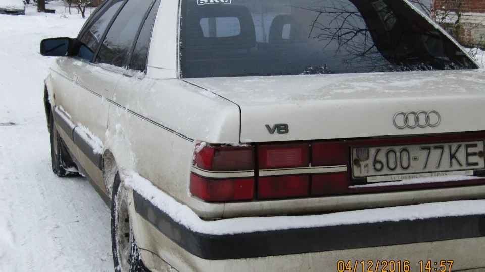 Audi V8 4