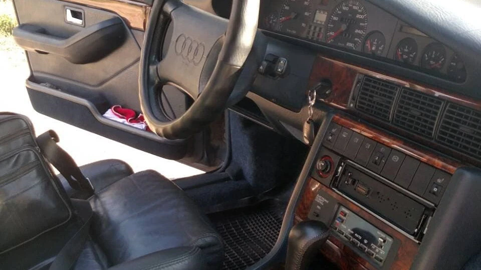Audi V8 Синя перлина 4