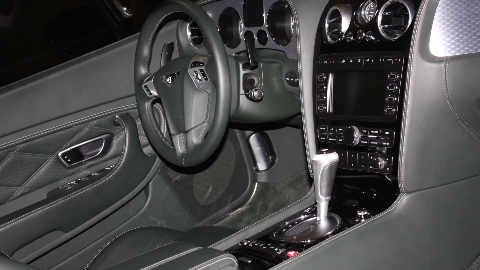 Bentley Continental GT Головний найманець 2