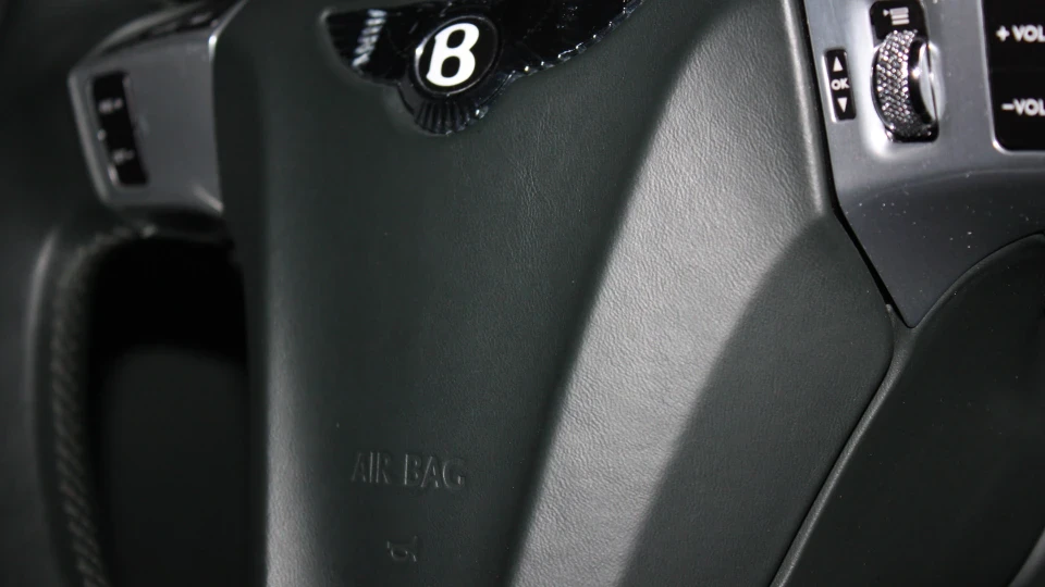 Bentley Continental GT Головний найманець 4