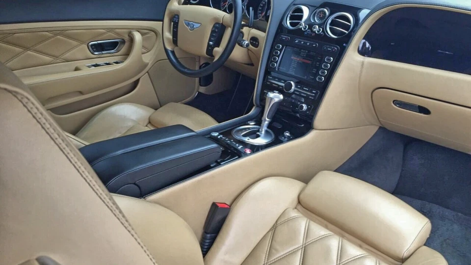 Bentley Continental 5