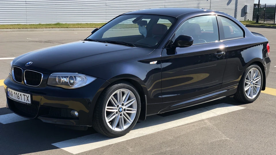 BMW 1 series Coupe 128i 6MT Slicktop 2