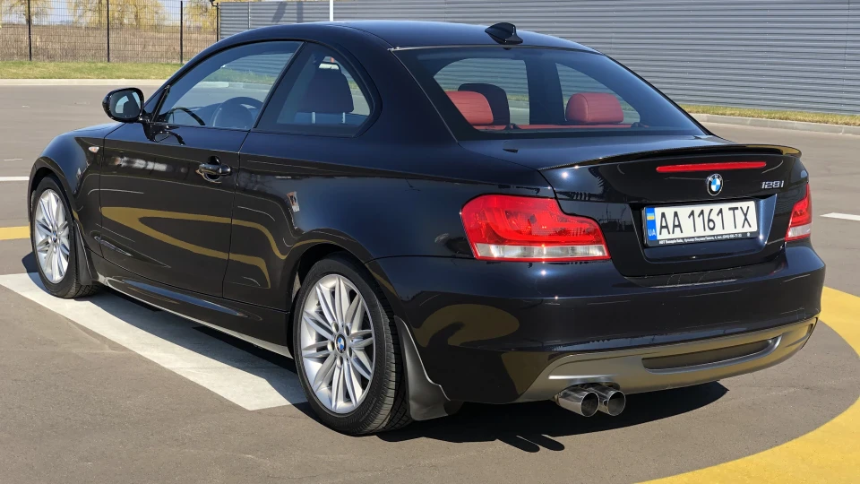 BMW 1 series Coupe 128i 6MT Slicktop 4
