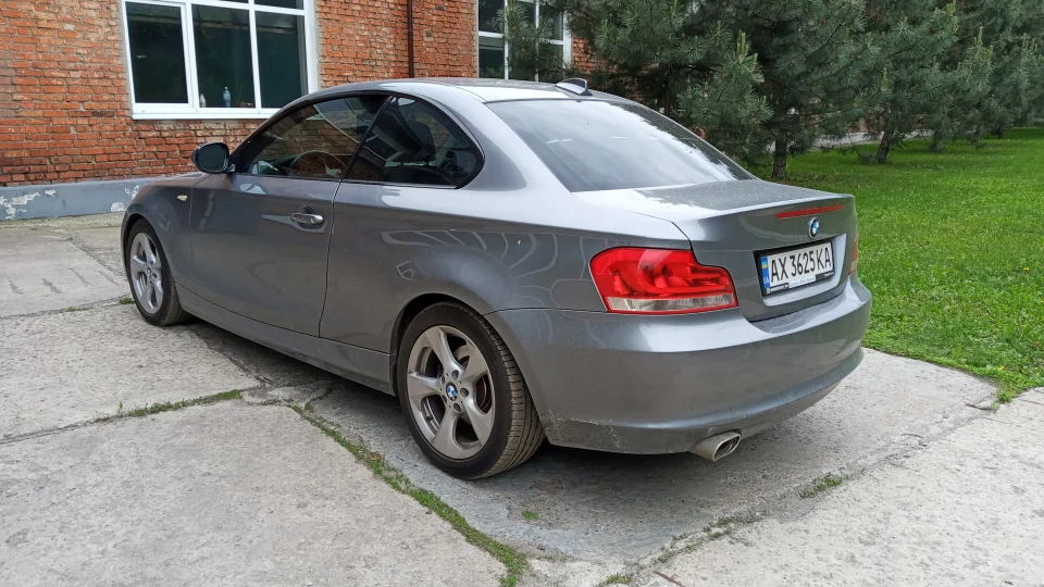 BMW 1 series Coupe PureSex 2