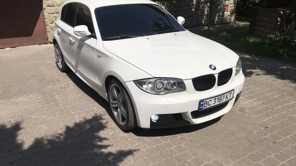 BMW 1 series 2