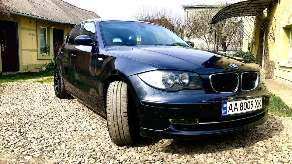 BMW 1 series 2