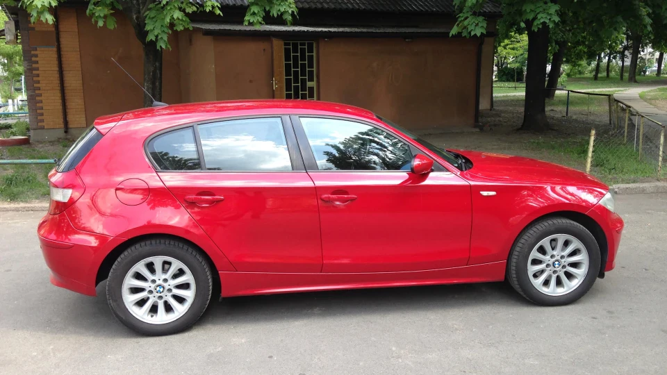 BMW 1 series 115 баварських живих 3