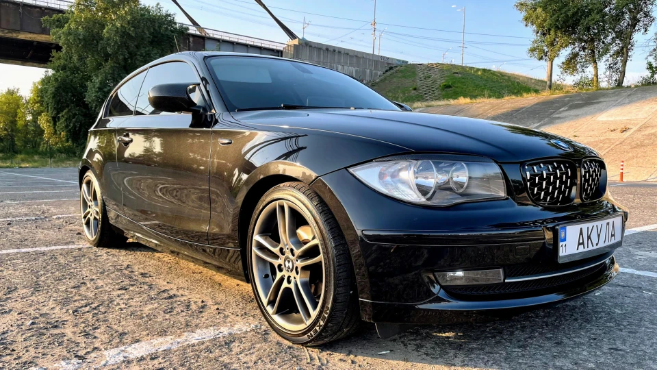 BMW 1 series АКУЛА 2.0 5