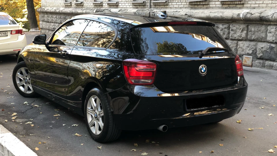 BMW 1 series BRO 3