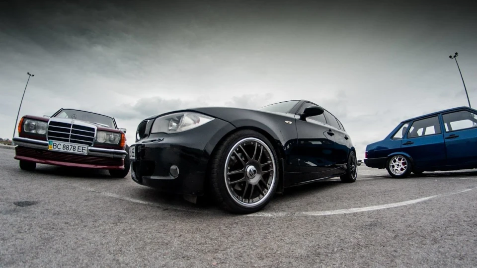 BMW 1 series ENJOY 4