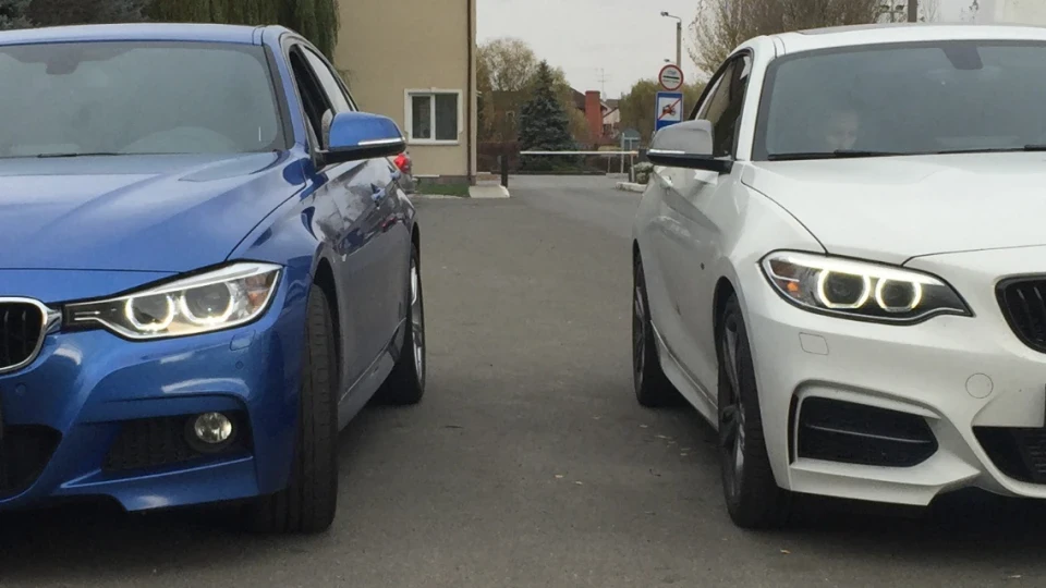BMW 2 series 3