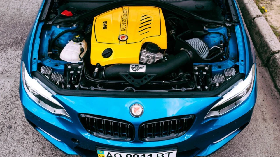 BMW 2 series BlueBird 5