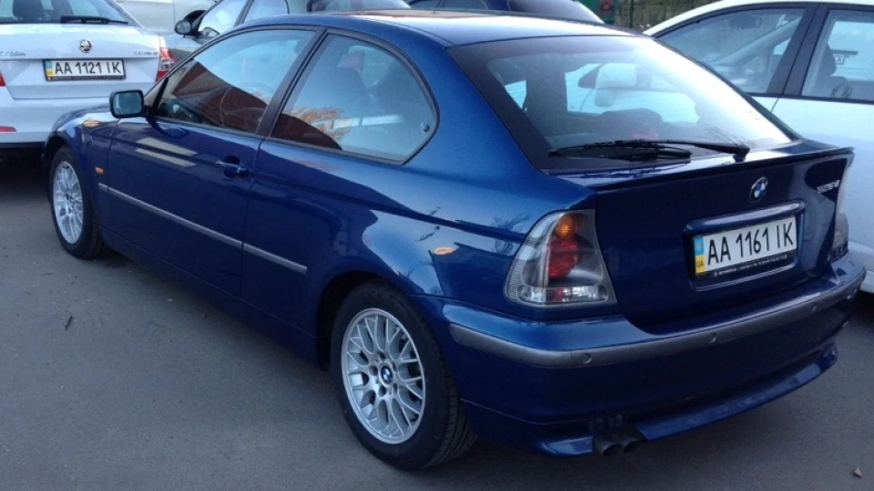 BMW 3 series Compact 325ti HotHatch:) 5