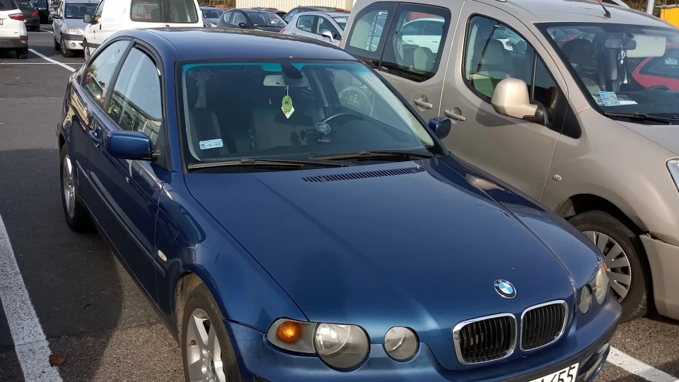 BMW 3 серії Compact Буня 3