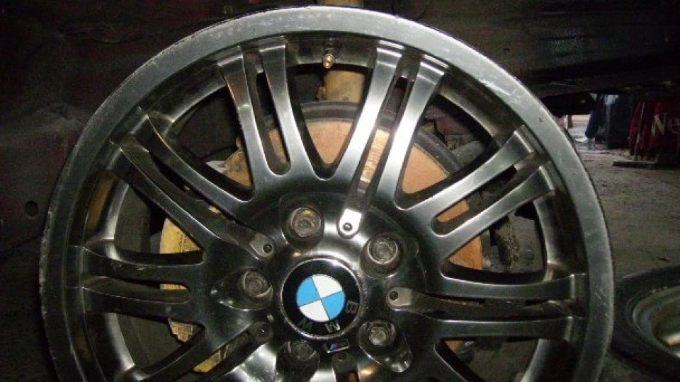 BMW 3 series Compact чорний металік 323I 3