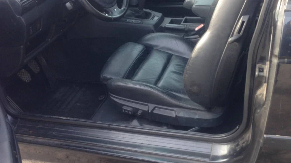 BMW 3 series Compact COSMOSSCHWARZ METALLIC( 4