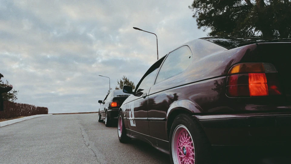 BMW 3 series Compact Ламбарготті Дружини) 3