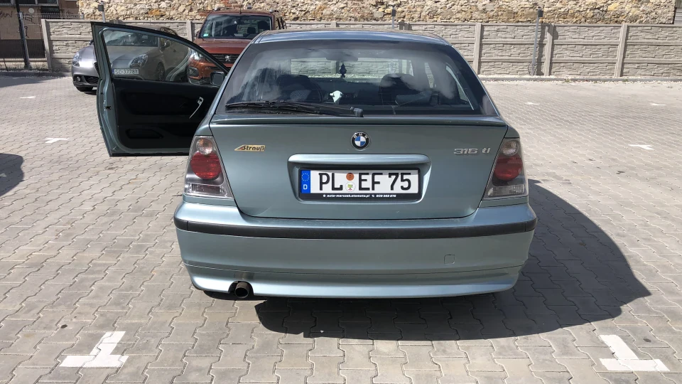 BMW 3 series Compact Моя перша BMW 4