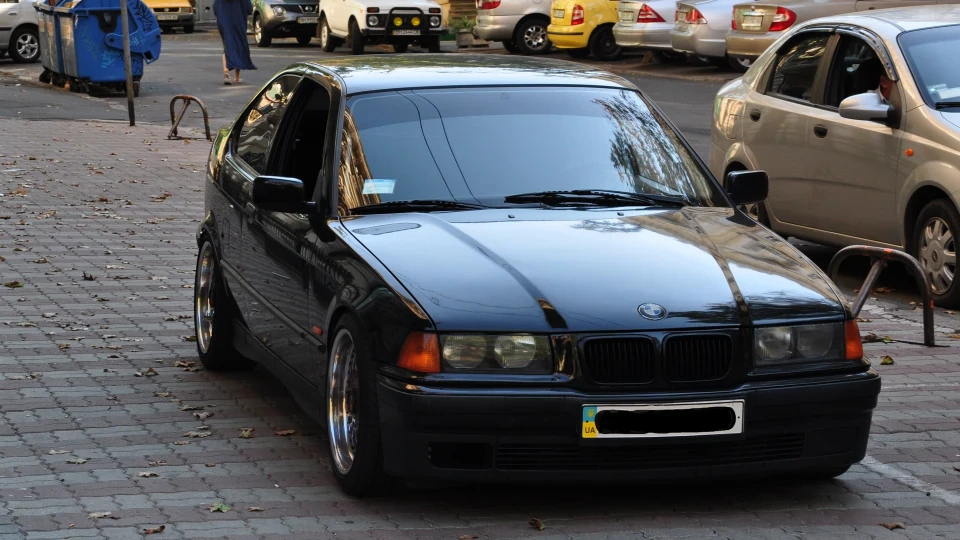 BMW 3 series Compact Обріз-) 2
