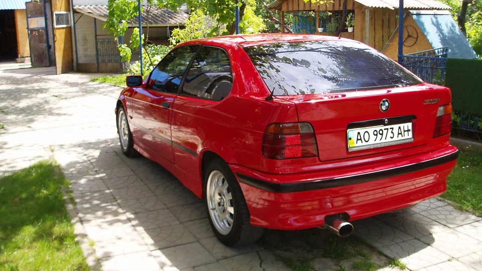BMW 3 series Compact ТАБУРЕТКА 5