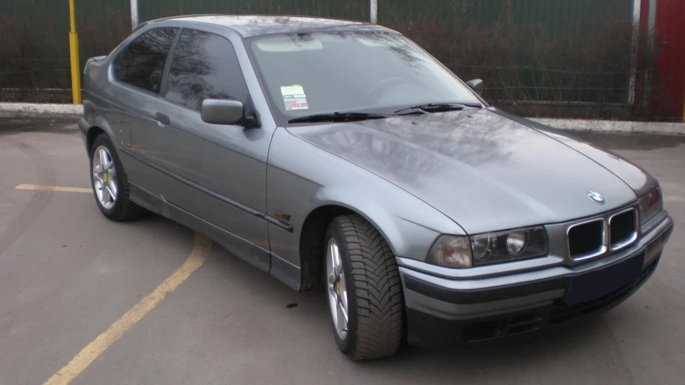 BMW 3 series Compact ti 2