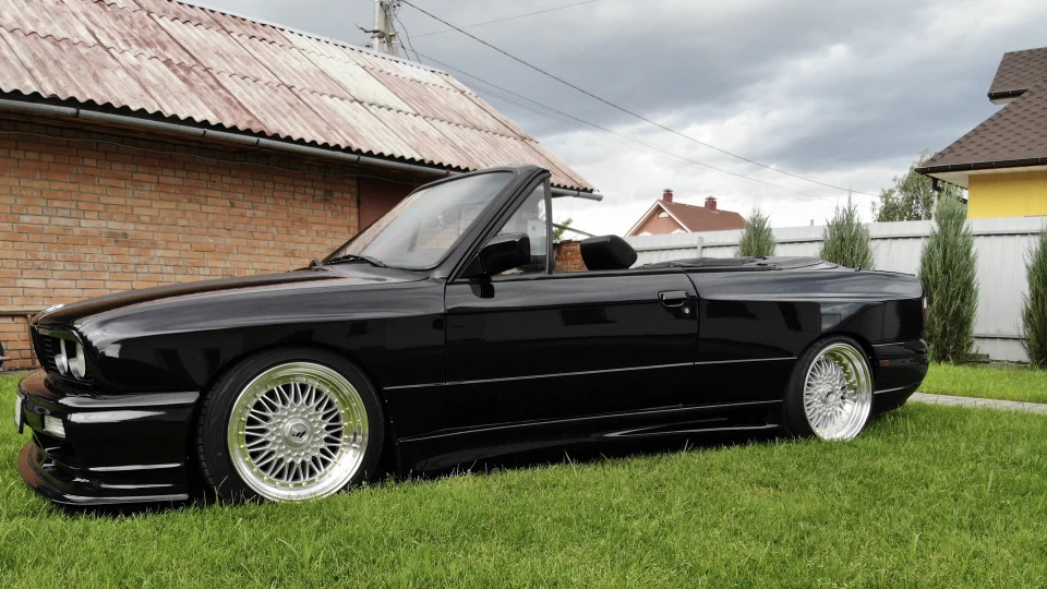 BMW 3 series Convertible Black30rty 4