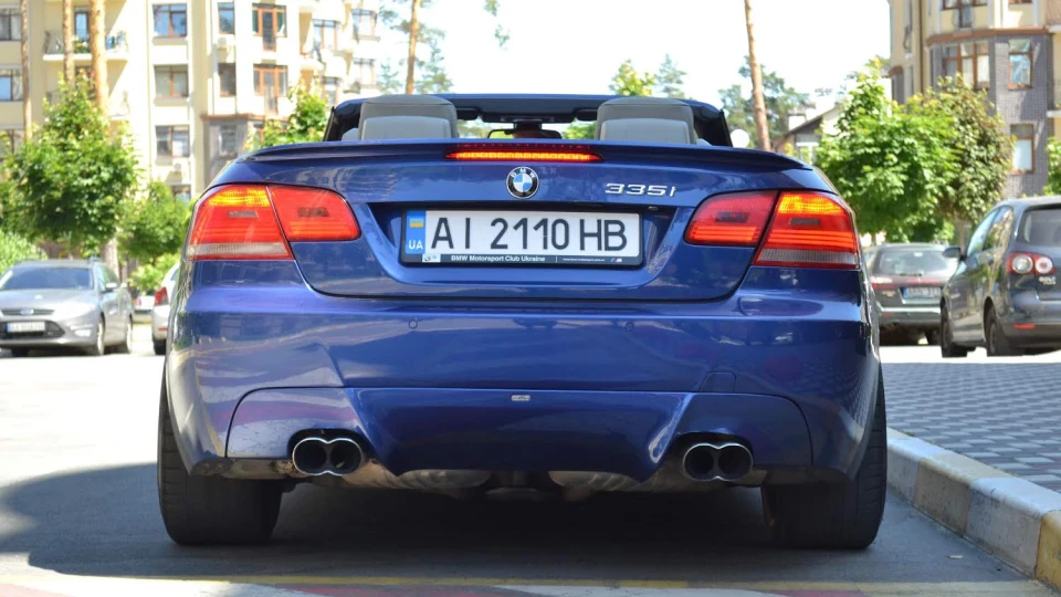 BMW 3 series Convertible nine T3 4