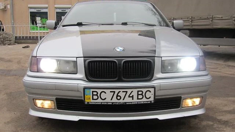 BMW 3 series Coupe ........................