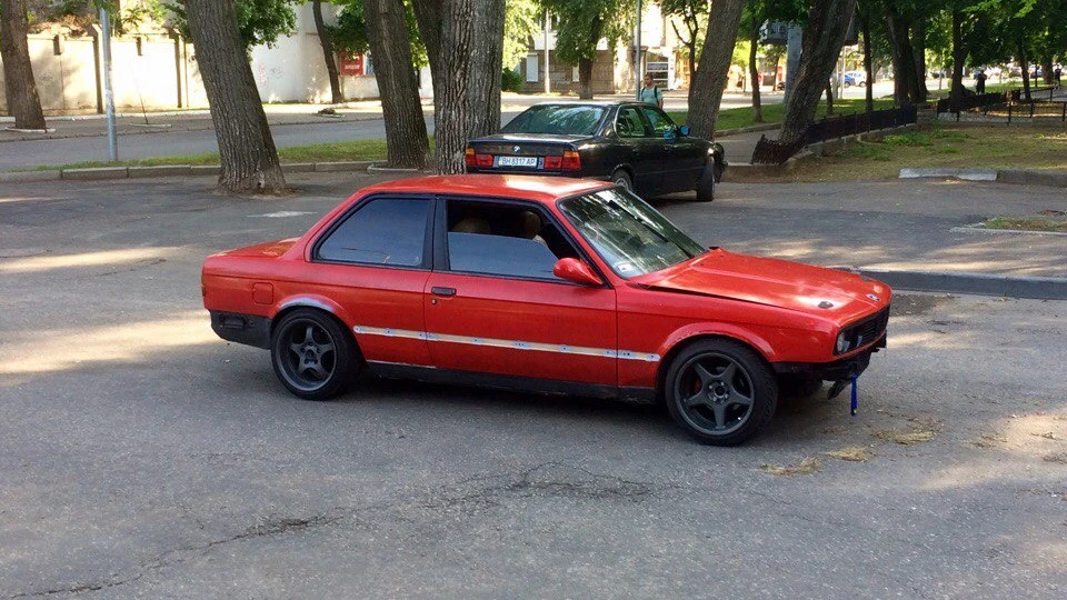 BMW 3 series Coupe 2.0 Red Alert 3
