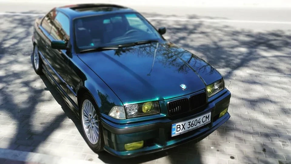 BMW 3 series Coupe 318 IS Reptile 2
