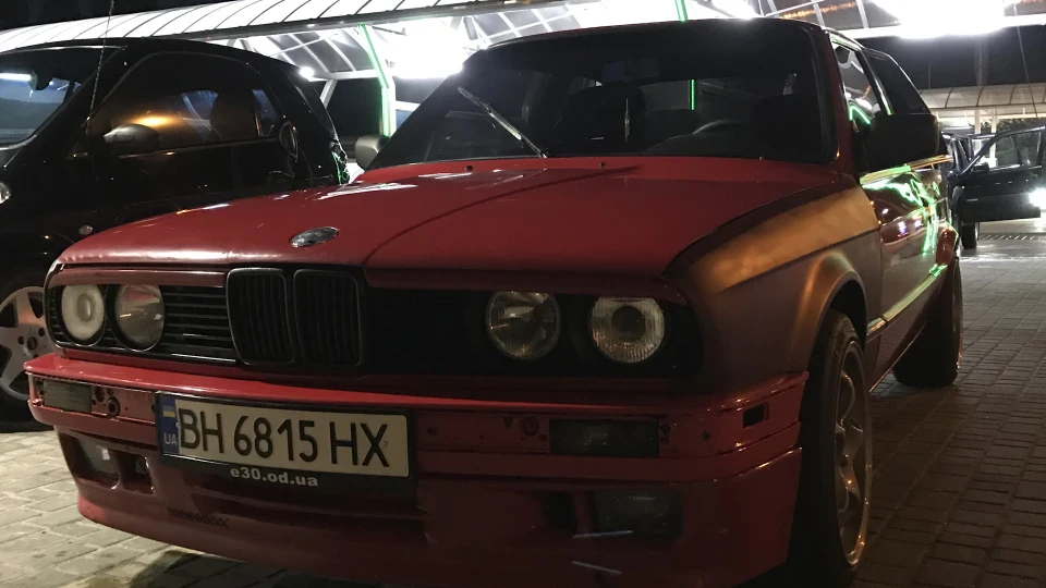 BMW 3 series Coupe 318is 2