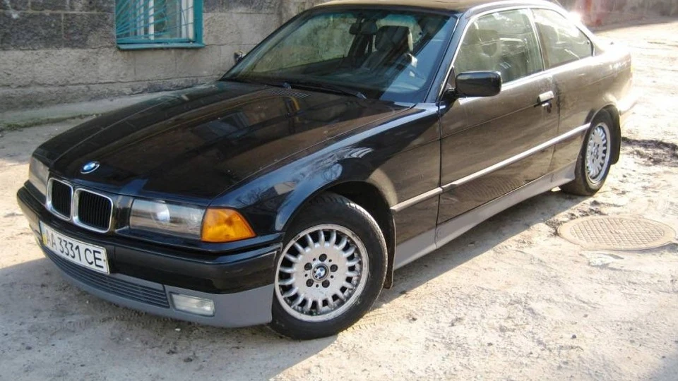 BMW 3 series Coupe 318iS 2