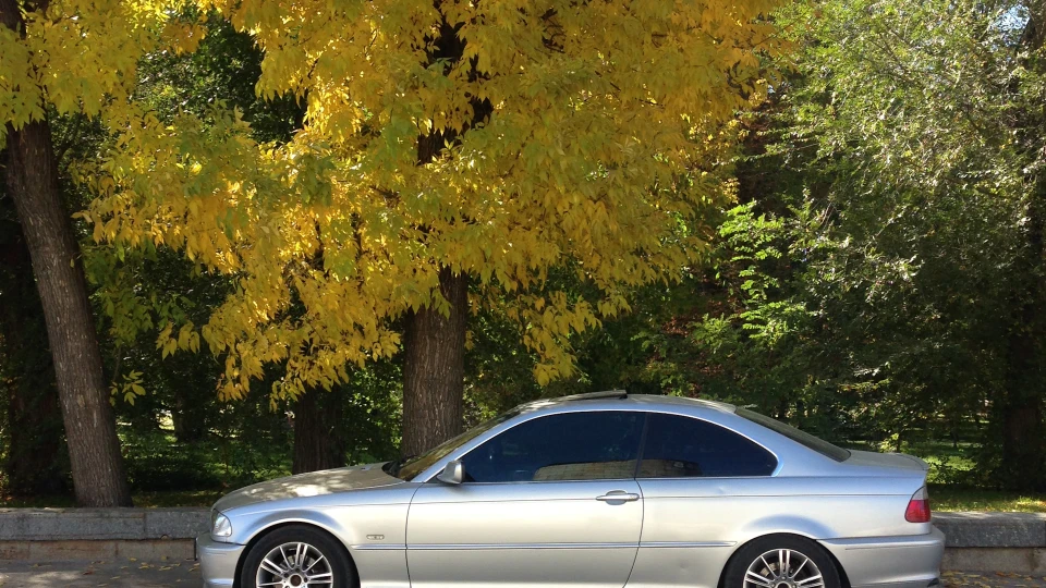 BMW 3 series Coupe 323i 3