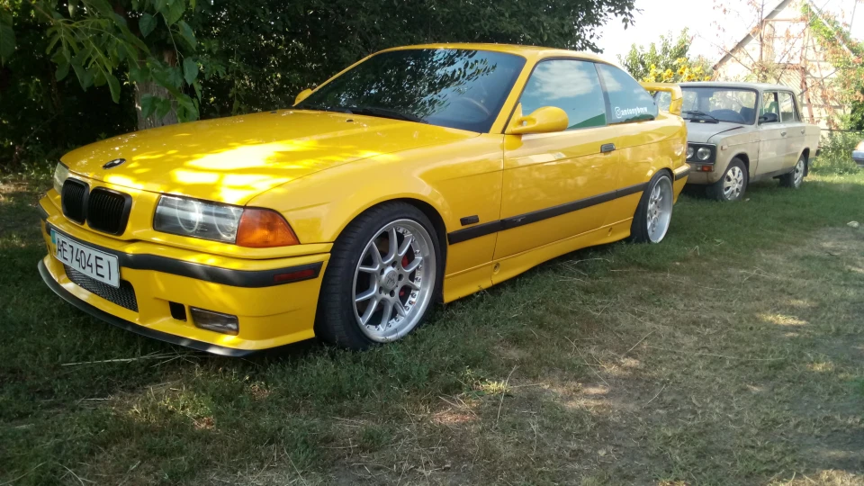 BMW 3 series Coupe 328i 3