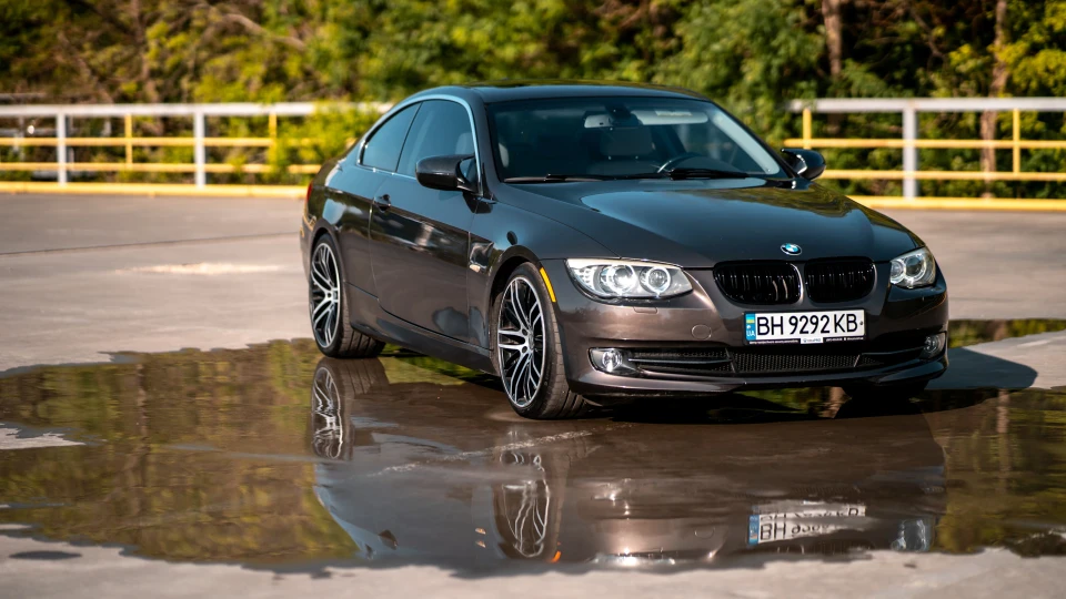 BMW 3 series Coupe 330 LCI 4