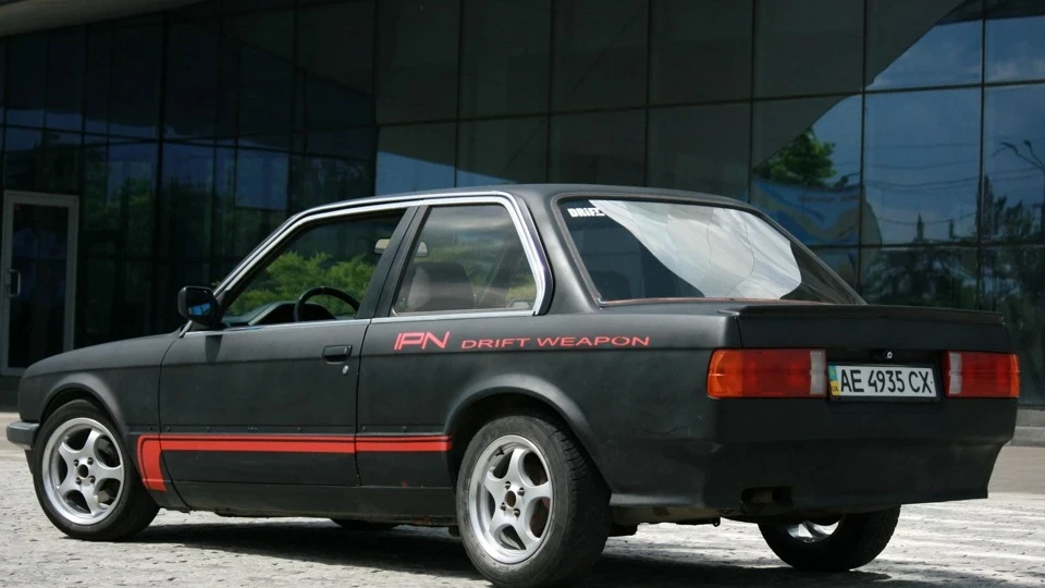 BMW 3 series Coupe 335i Монстрік 4