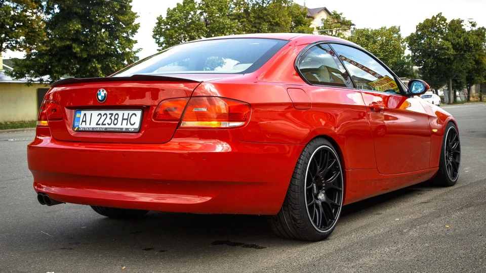 BMW 3 series Coupe 9ine2red
