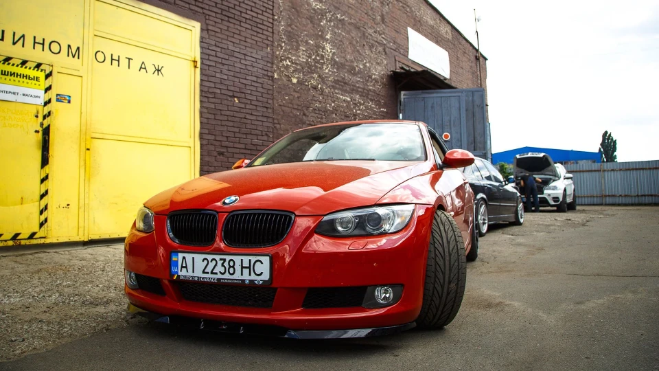 BMW 3 series Coupe 9ine2red 2