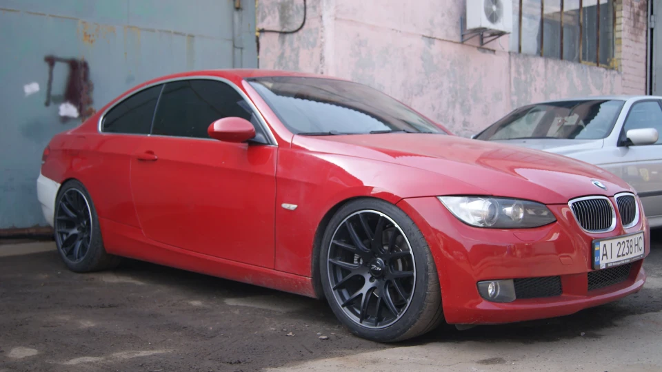 BMW 3 series Coupe 9ine2red 5
