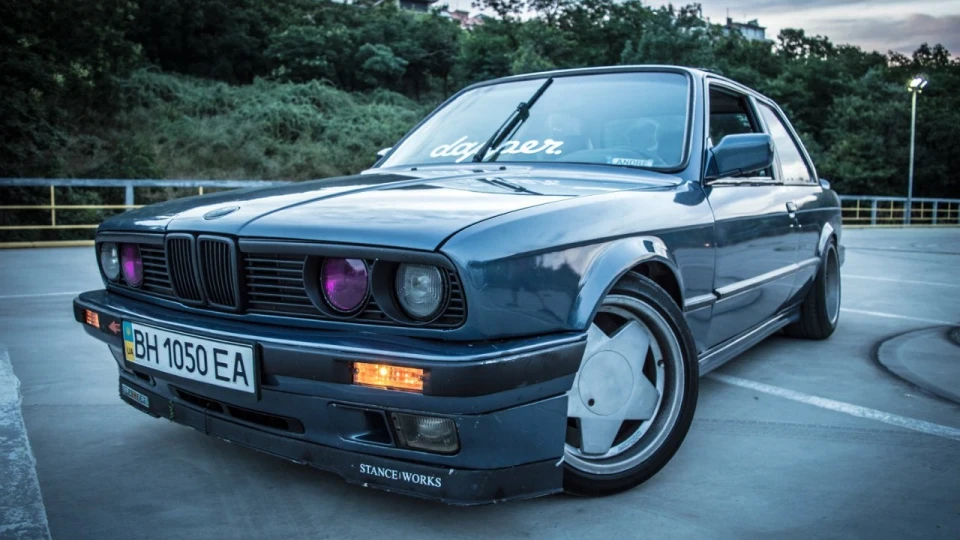 BMW 3 series Coupe "Beauty Iron" 4