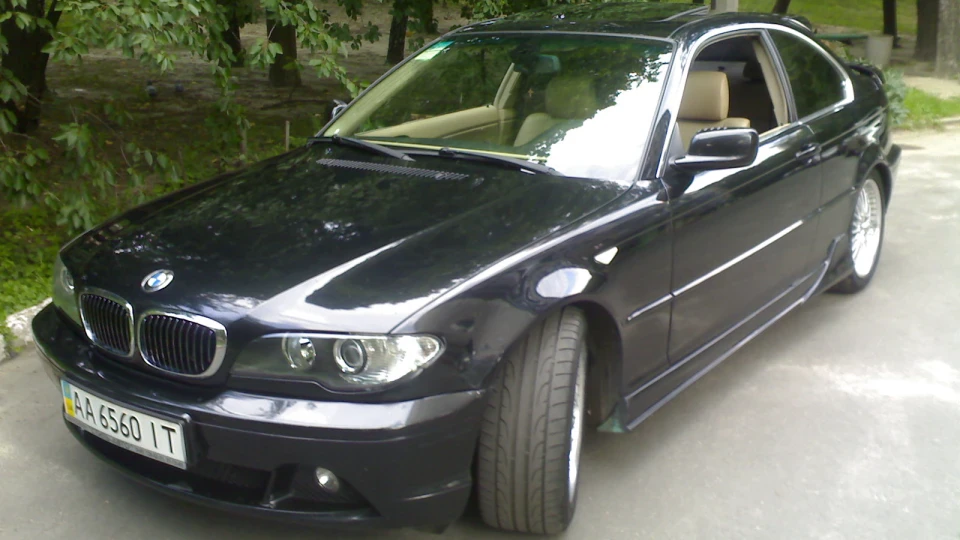 BMW 3 series Coupe BLACK SAPPHIRE METALLIC 4