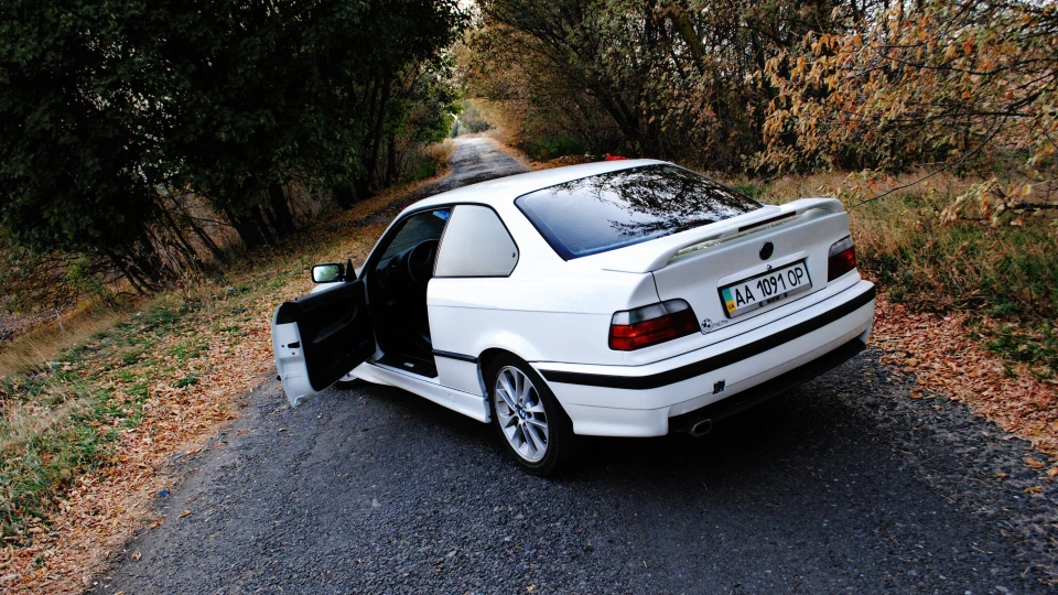 BMW 3 series Coupe Блондинка 4