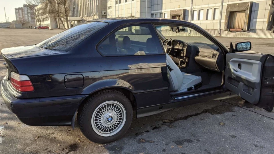 BMW 3 series Coupe BMW 318is E36 m44b19 2