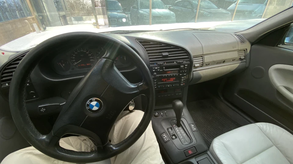 BMW 3 series Coupe BMW 318is E36 m44b19 4