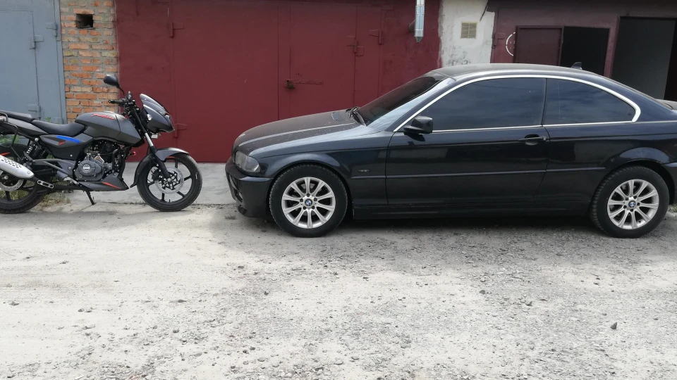 BMW 3 series Coupe E46 325Ci 3