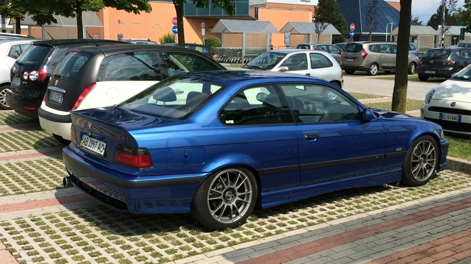 BMW 3 series Coupe emotional 5