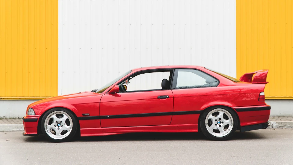 BMW 3 series Coupe Ferrari Red 3