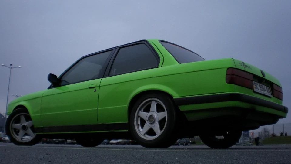 BMW 3 series Coupe кислотна зеленка)) 5