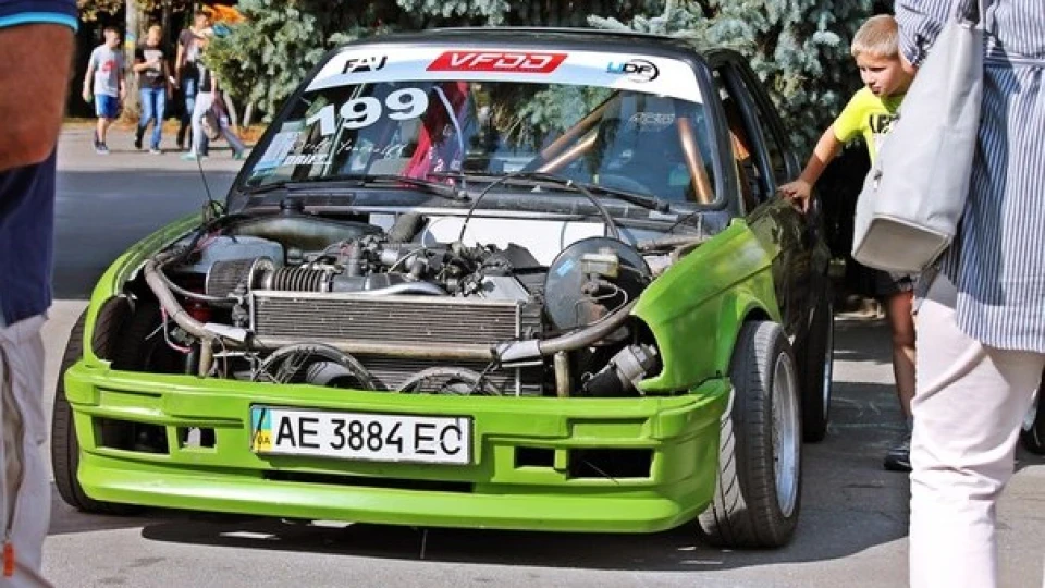 BMW 3 series Coupe Корч М60)!