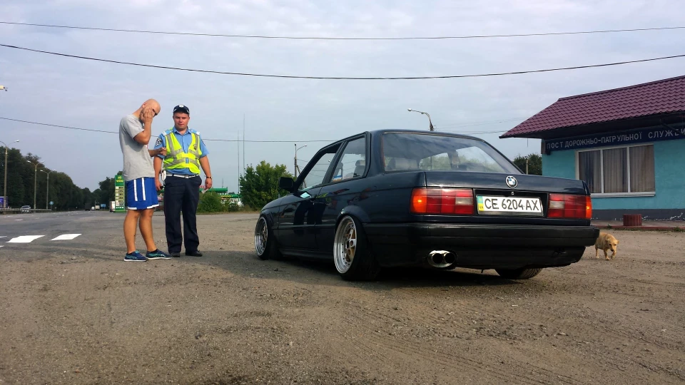BMW 3 series Coupe Low? 3